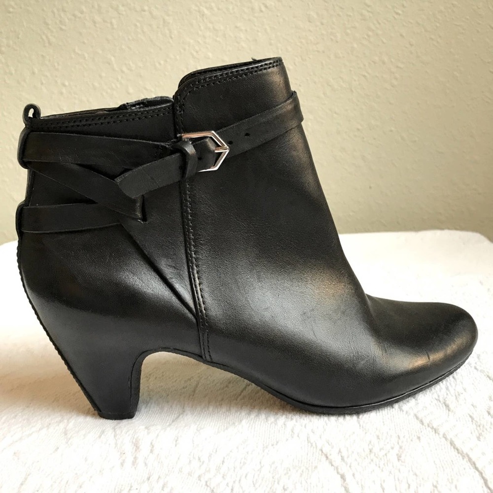 Sam Edelman Maddox Black Leather Wrapped Heel Bootie 6.5